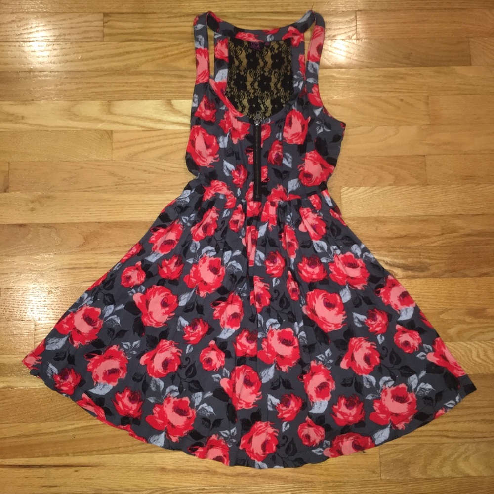 Floral Dress 🌹